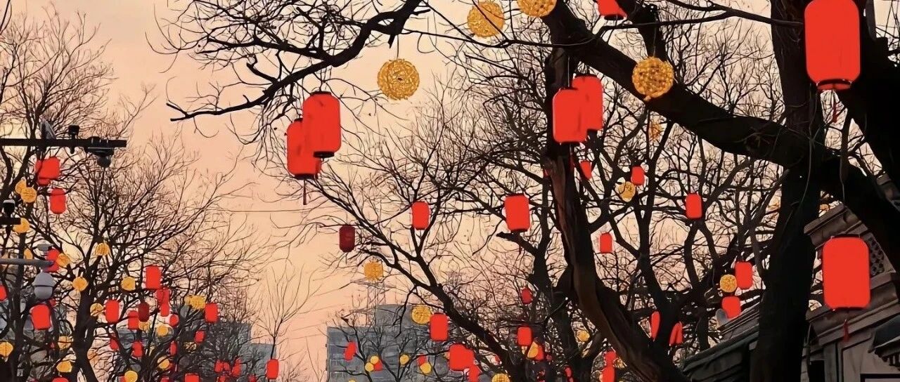 藏传佛教之中的阿弥陀佛,和汉传佛教之中的阿弥陀佛身色不一样,这是为什么?