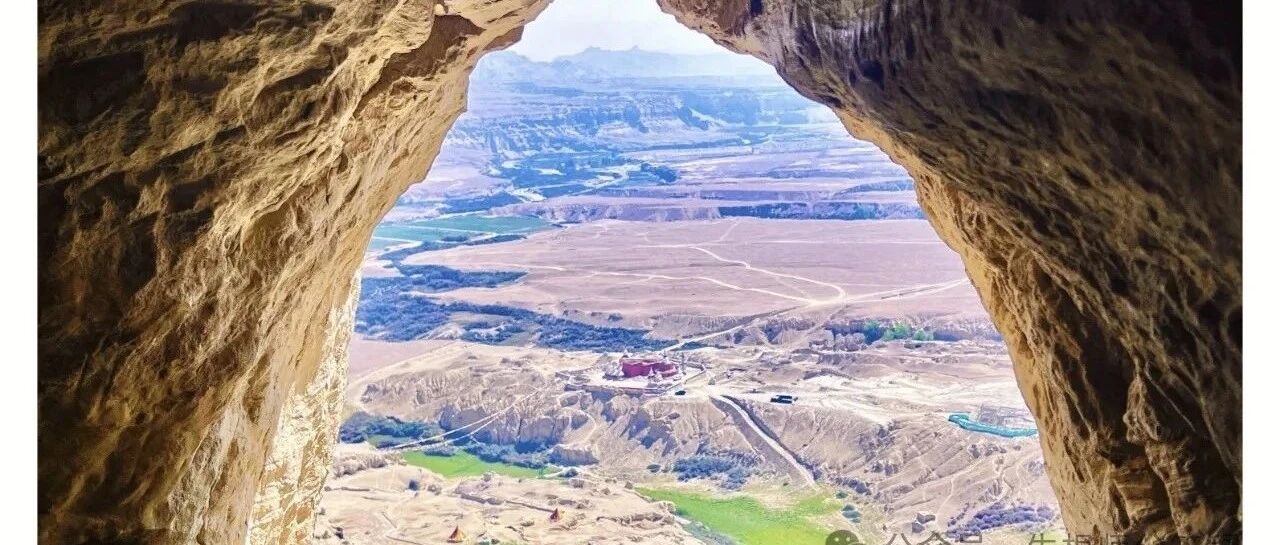 问:作为本教信徒,在朝拜中国佛教四大名山时,诵什么经最好?